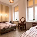 Puffa Hostel Lux