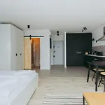 Shortstaypoland Pereca