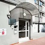 Apartments Warsaw Solidarnosci By Renters