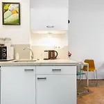 Apartments Warsaw Brzozowa by Renters