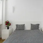 Goodnight Warsaw Apartments - Kredytowa 2
