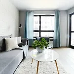 Comfortable Apartment In Warsaw