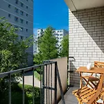 First Central Apartments By Noclegi Renters
