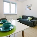 Warsaw Concierge Green Muranow