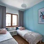 Modern Apartment In Warsaw