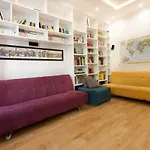 Warsaw Concierge Traveller\'S Nest Wspolna