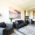 Luxlux Apartments Afara