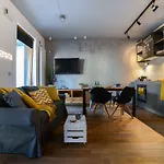 Tamka Chopin Apartment