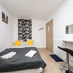 6 Cities Rooms