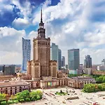 Clicktheflat Palace Of Culture Apartment