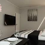 Novel Mini