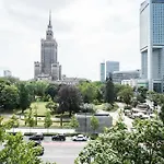 ★Bright, Spacious Apartment|Palace Of Culture View★