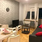 Rent0Nline Hoza Apartment Center Metro