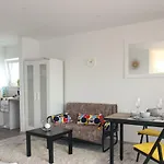 Sunny City Center Apartment