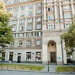 Apartment Next To The Old Town & Krasinski Garden