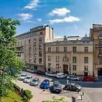 Mokotowska 67 Prywatne Mieszkanie Z Balkonem W Centrum Miasta I W Poblizu Ambasady Usa Samodzielne Zameldowanie! Self Check-In System!