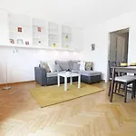 Bright And Charming- Golden Apartments- Old Town