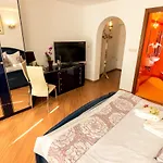My Warsaw Residence - Czarny Kot