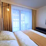 Come&Stay Apartments Wola