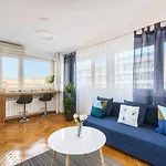 Zgoda 13 Apartment