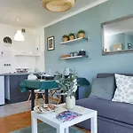 Park Mirowski Apartment