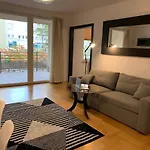 Modern 1Br Flat In Heart Of Warsaw With Parking
