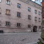 Empire Apartment