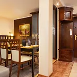 Apartments Warsaw Swietojanska By Noclegi Renters