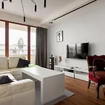 Hlonda Deluxe Apartment With Terrace