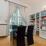 Shortstaypoland Boduena