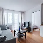 Warsaw Inside Solec