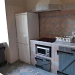 Just Room Central Rail