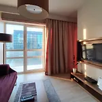 Chopin Apartments - Platinum Towers