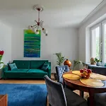 Two-Rooms Genuine Apartment Ideal For Business Trip
