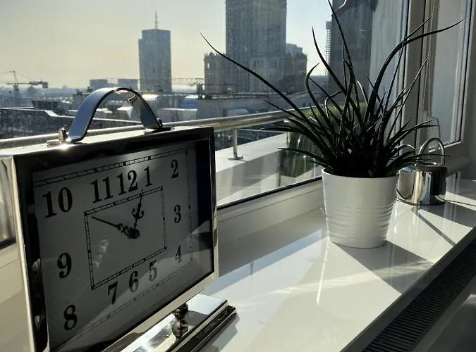 Leo Apartment