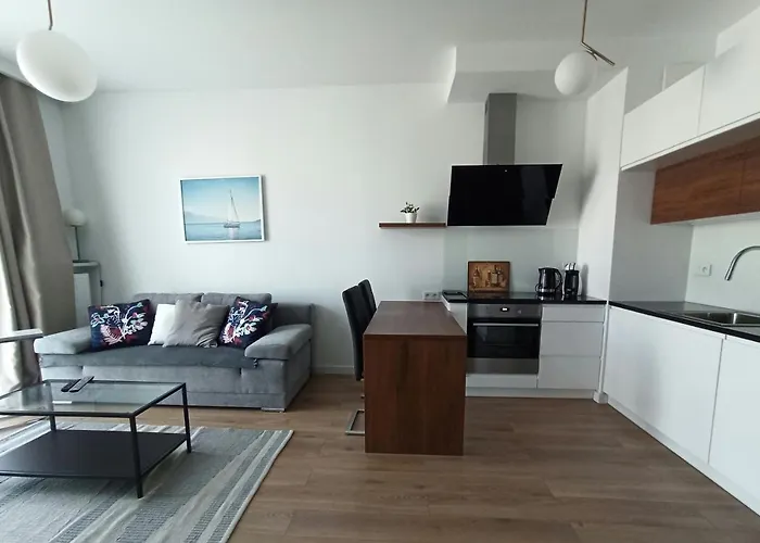 Cozy Apartment In Wilanow