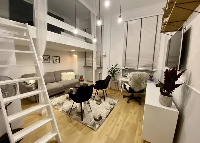 Adele Old Town Apartment