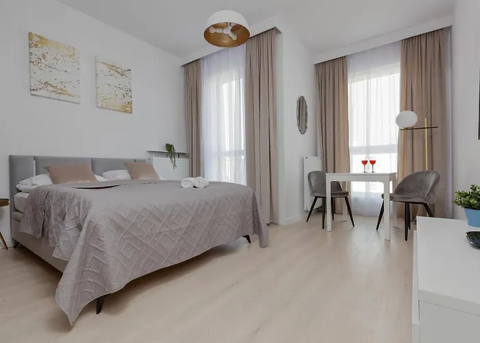 Golden Apartment Ursynow By Noclegi Renters