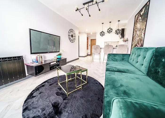 Modern And Stylish- Golden Apartments- City Center&G30