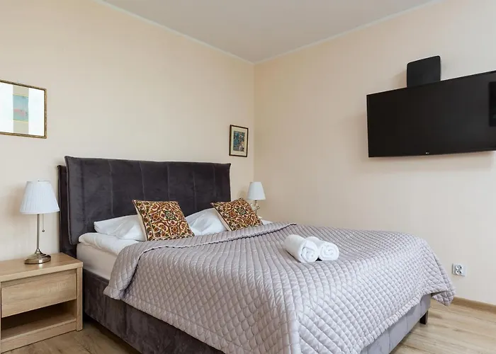 Royal Park Apartments Warsaw Sielecka By Noclegi Renters