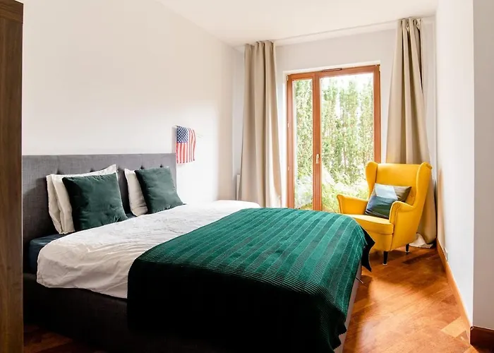 Mokotow, Apartment With Terrace, Greenery And Near The Airport!