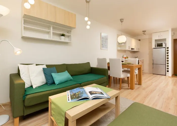 Apartments Warsaw Żelazna by Renters