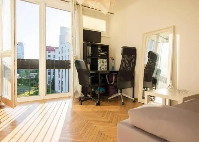 Bright And Cozy- Golden Apartments- City Center- Zelazna