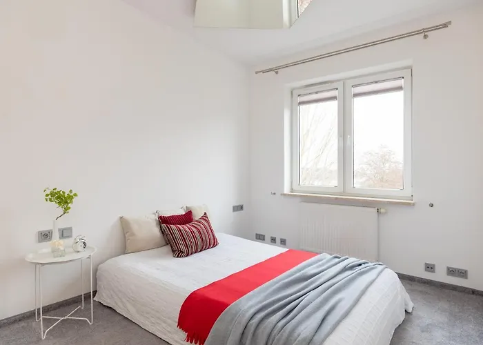 Ursynow Apartment With Balcony
