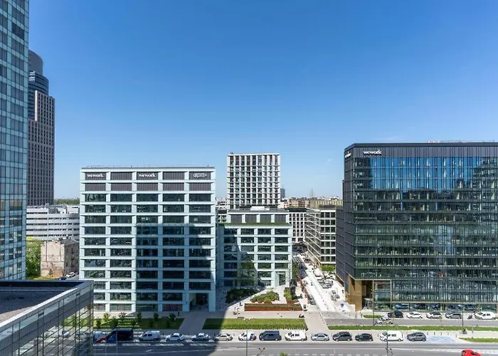 Platinum Tower - City Center - Golden Apartments