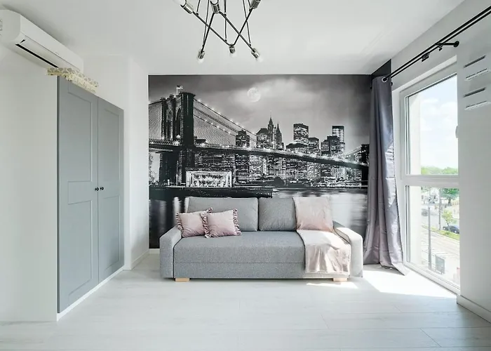 Targowa 10 London Studio