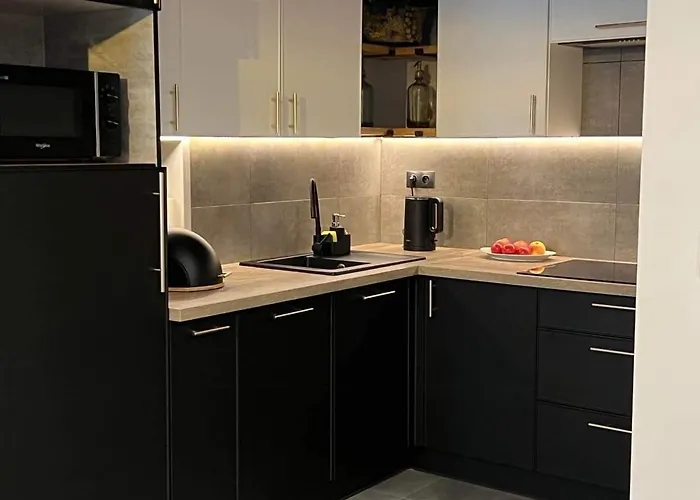 “Apartcalm - Like At Home” - Close To Subway