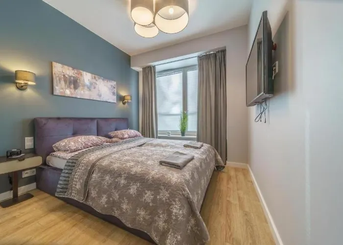 Spacious And Cozy-City Center-Snn65\\59