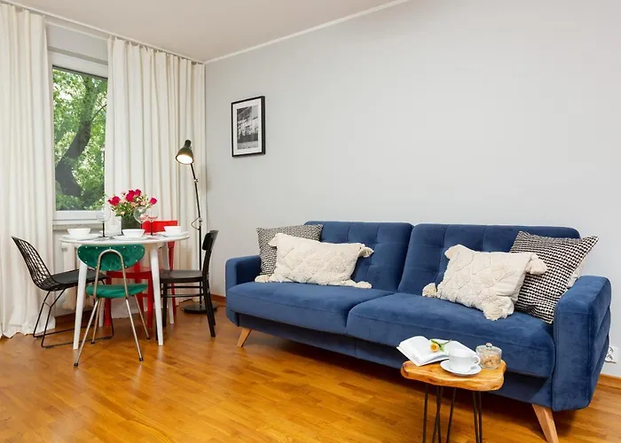 Central Apartment Solec Wilanowska By Noclegi Renters