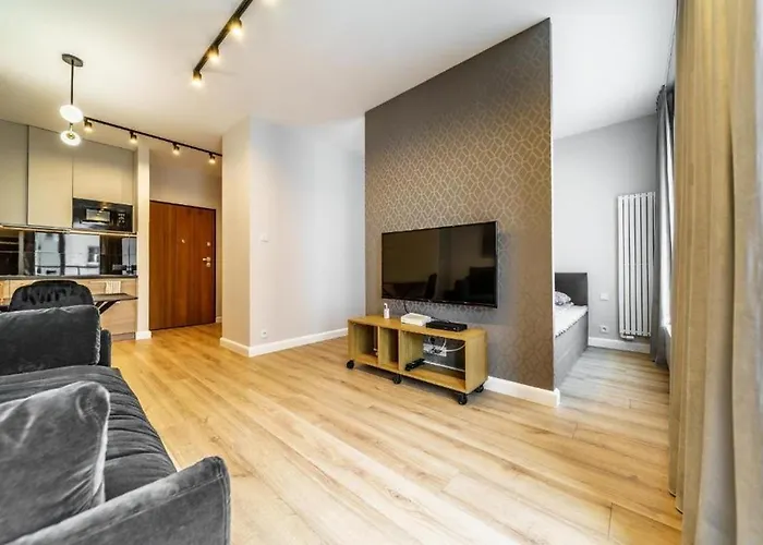 Bright And Cozy-Golden Apartments-City Center&S37